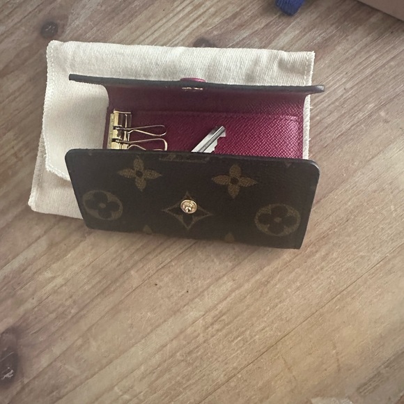 Lv key wallet - Picture 2 of 2